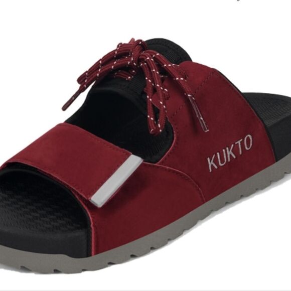 KUKTO UNISEX  Red Slide Sandals SIZE 39/8 US NEW IN BOX - Picture 2 of 6